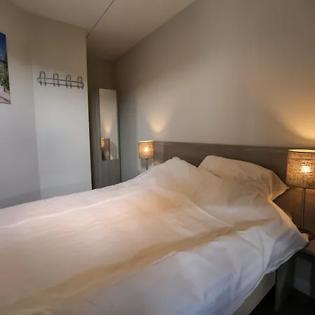 In Gelderland With Hot Tub Alpstuga Lathum